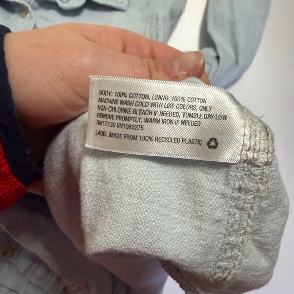 Universal Thread Chambray Button Down - Picture 3 of 4